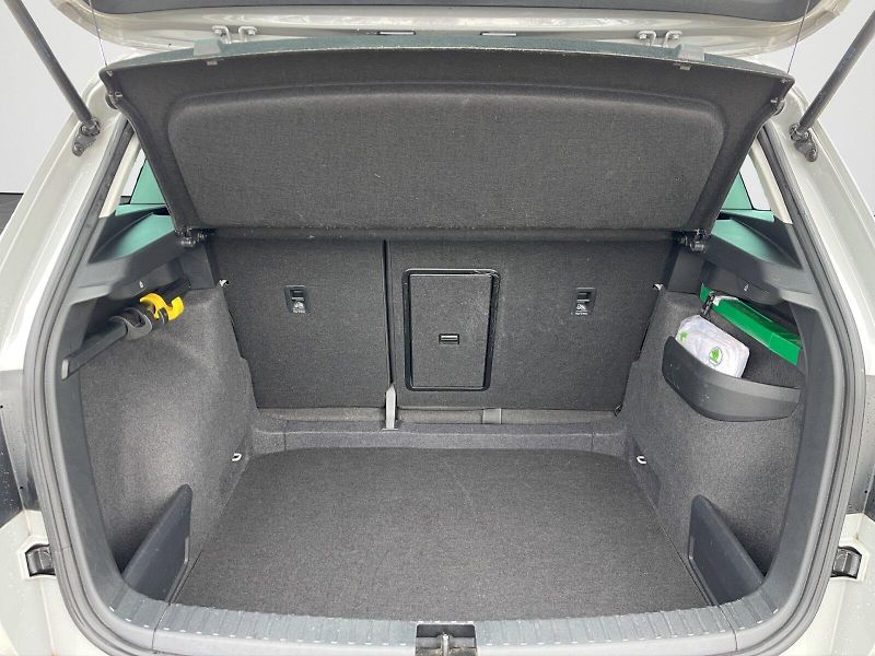 Škoda Karoq (2021) 1.5 TSI 110 kW Style Plus - fotka 31 z 34