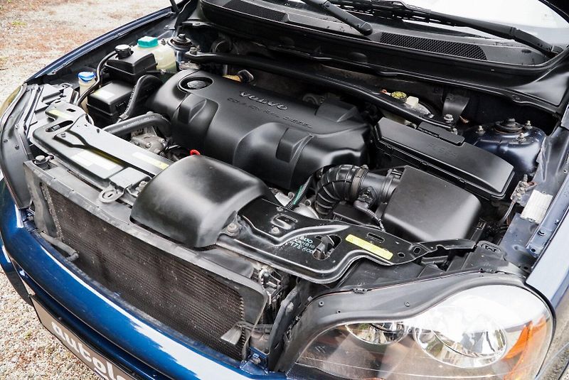Volvo XC90 2.4 D5 120kw - fotka 29 z 29