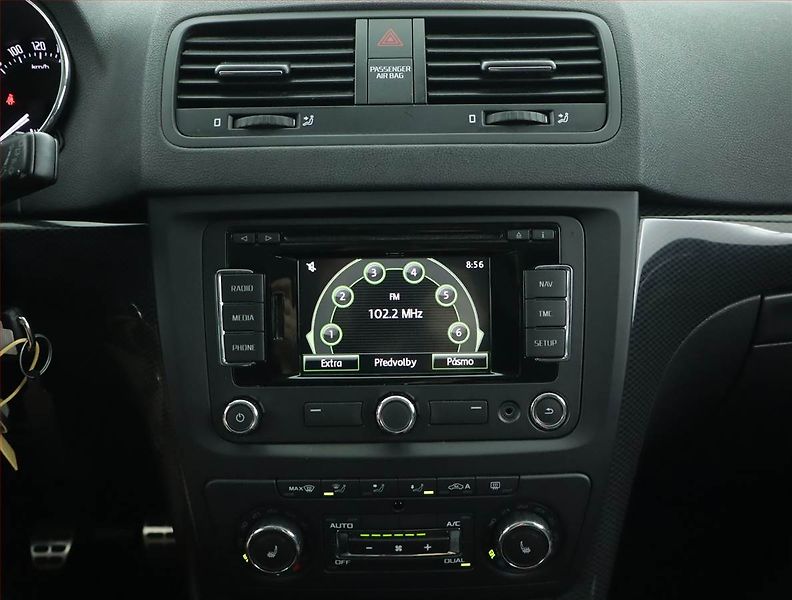 Škoda Yeti (2014) 1.4 TSI, Navi, Bi-Xenony - fotka 12 z 16