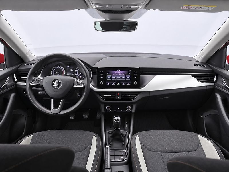Škoda Scala 1,0 TSI 85kW Style CZ LED - fotka 27 z 34