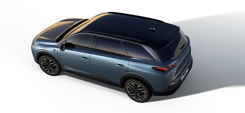 Peugeot 5008 (2026) GT Hybrid 145 e-DCS6  - fotka 7 z 9