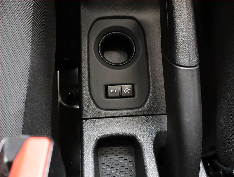 Dacia Duster (2018) 1.6 SCe, ČR,1.maj, Tempomat - fotka 13 z 17