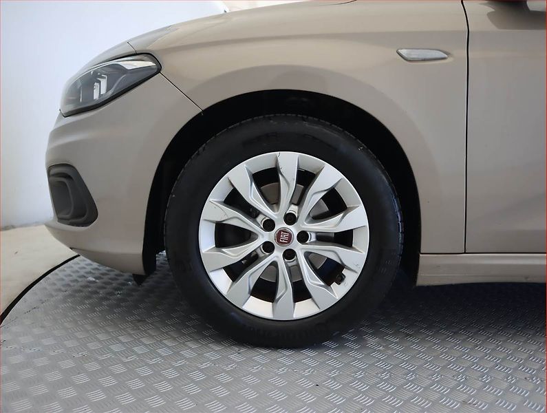 Fiat Tipo (2018) 1.4 16V, Serv.kniha, Tempomat - fotka 15 z 17