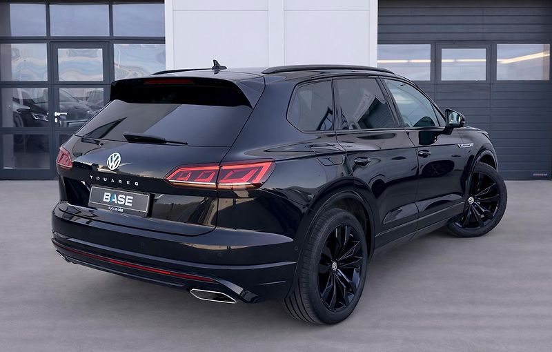 Volkswagen Touareg 3.0TDI R-LINE 4M, TAŽNÉ, VZDUC - fotka 4 z 31