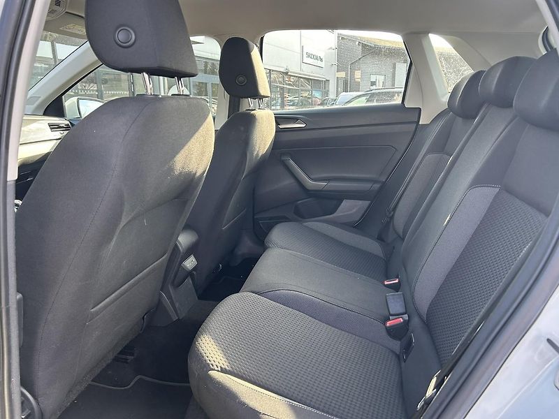 Volkswagen Polo LIFE 1,0 TSI 5G - fotka 13 z 22