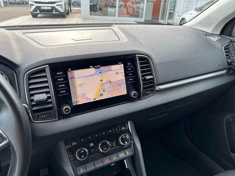 Škoda Karoq 2,0TDi 85kW AMBITION PLUS - fotka 15 z 30