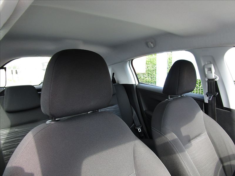 Peugeot 208 1.0i - fotka 20 z 40