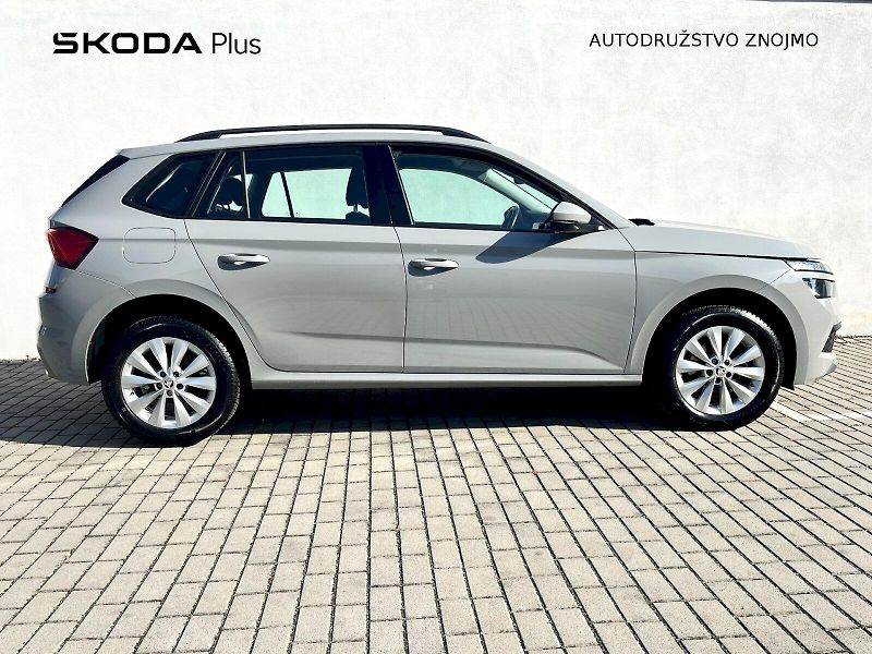 Škoda Kamiq (2021) AMBITION 1.5TSi 110kW M6F - fotka 8 z 23