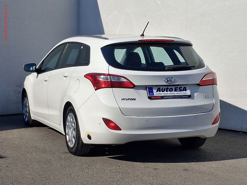 Hyundai i30 (2013) 1.4i LPG, ČR, AC, tempo - fotka 6 z 17