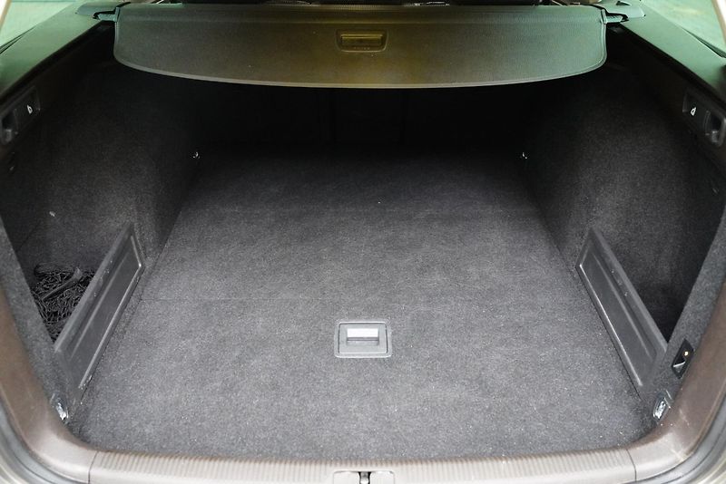 Volkswagen Passat - fotka 26 z 27