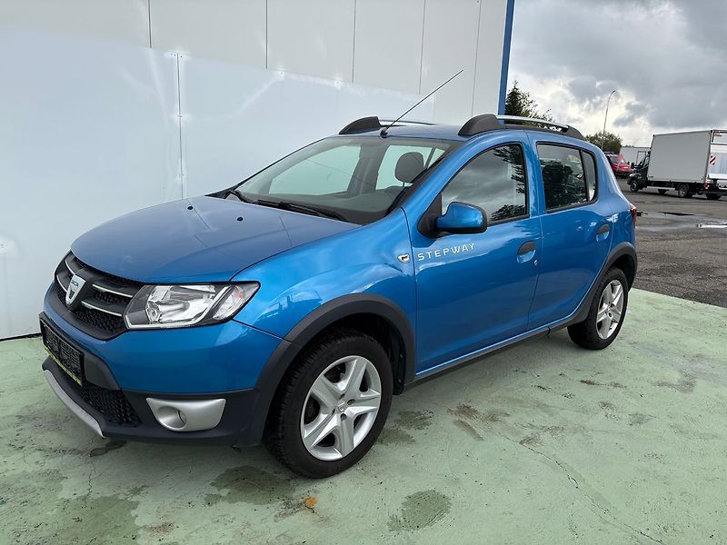 Dacia Sandero 0.9TCe 66kW Stepway, Klima - fotka 3 z 15