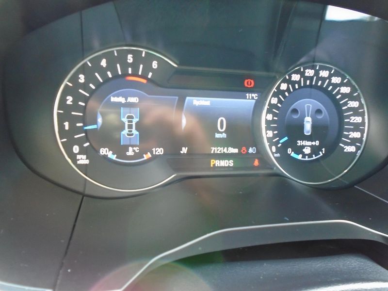 Ford Galaxy 2,0EcoBlue 140kW AWD Vignale  - fotka 26 z 50