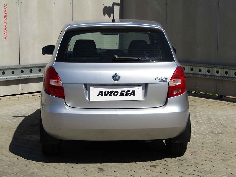 Škoda Fabia (2008) 1.2 i, ČR, STK5/28 - fotka 5 z 17