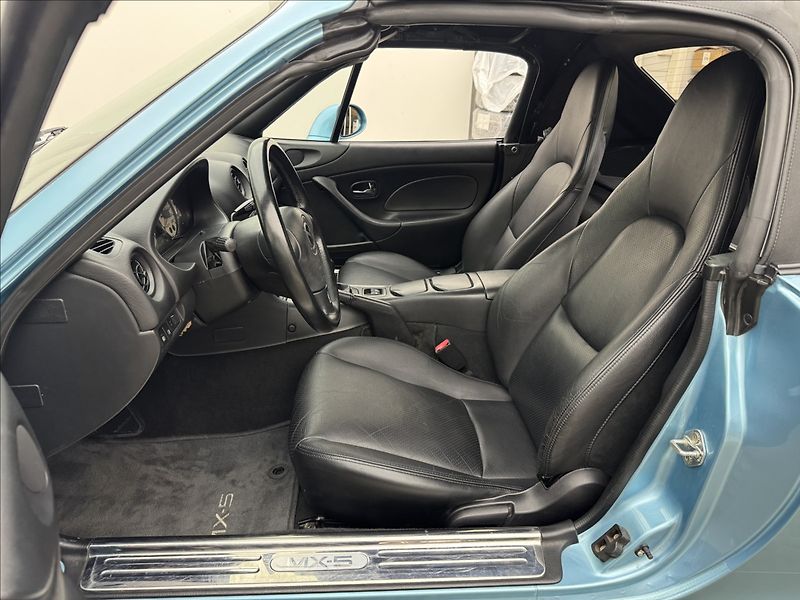 Mazda MX-5 1,8 i NAJETO 52TKM KŮŽE VÝHŘEV - fotka 15 z 34