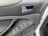 Ford Kuga (2011) 2.0TDCi AWD Titanium Navi - náhled 28
