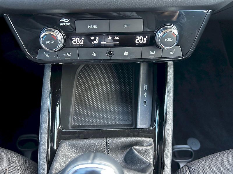 Škoda Kamiq (2025) 1.0 TSI 85kW MP6 Selection - fotka 20 z 33