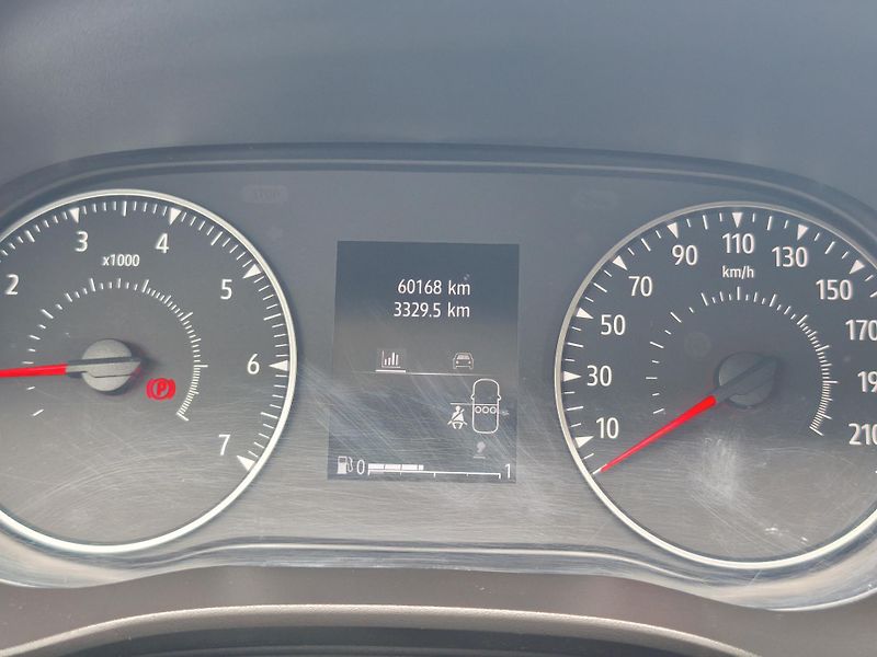 Dacia Jogger 2024 ČR TCe 110 REZERVACE - fotka 10 z 28