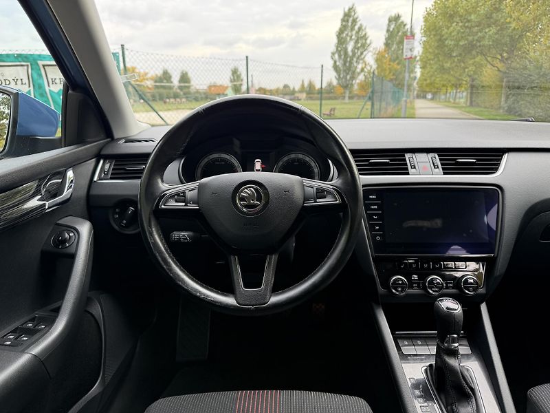Škoda Octavia 2.0 TSi STYLE DSG - fotka 25 z 35