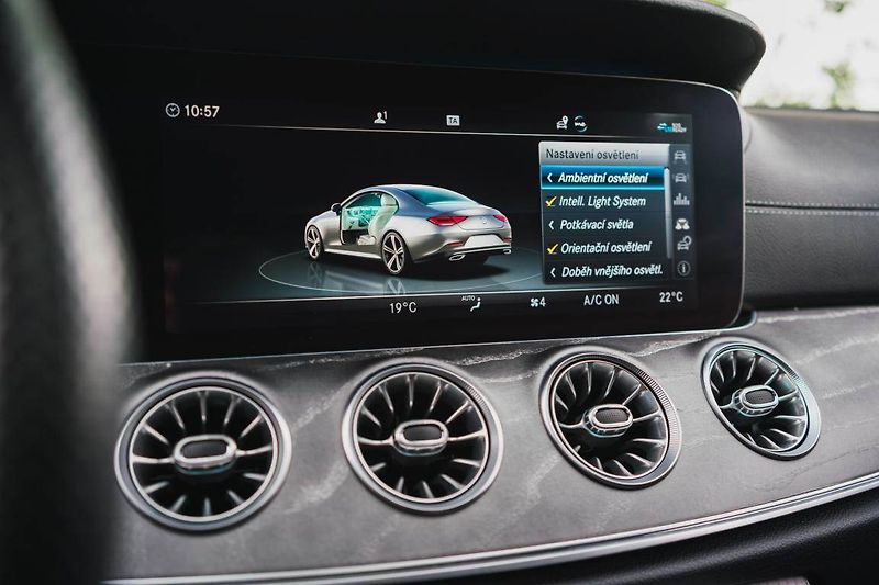Mercedes-Benz CLS (2019) 350 d 4MATIC - fotka 20 z 31