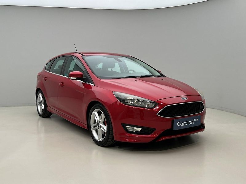 Ford Focus 1.5 ECOBOOST MAN 1. maj. - fotka 8 z 36