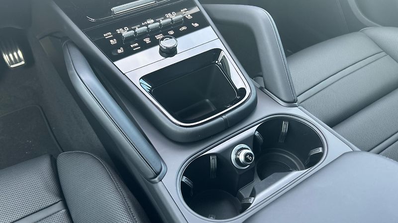 Porsche Cayenne S E-Hybrid - fotka 22 z 30