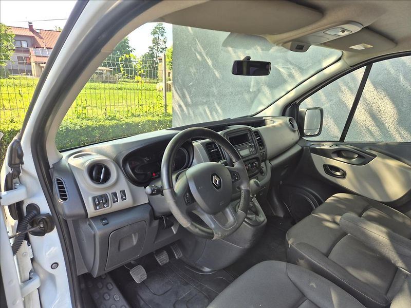 Renault Trafic 1,6 DCI 9 Míst L2 Long 2xKlima - fotka 11 z 26