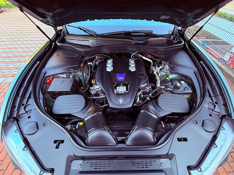 Maserati Levante S GrandLusso Q4 316 kW, ČR, B& - fotka 29 z 30