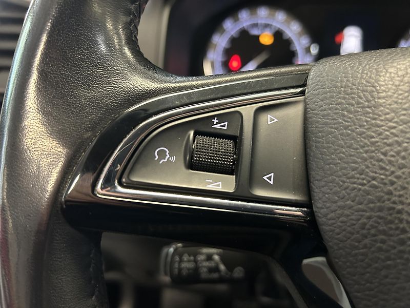 Škoda Karoq (2018) 1.6TDi Style Plus LED NAVI TZ - fotka 16 z 32