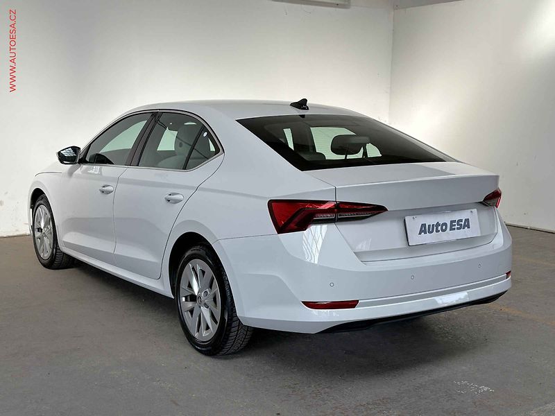 Škoda Octavia (2021) 2.0 TDi, ČR, Style - fotka 6 z 19