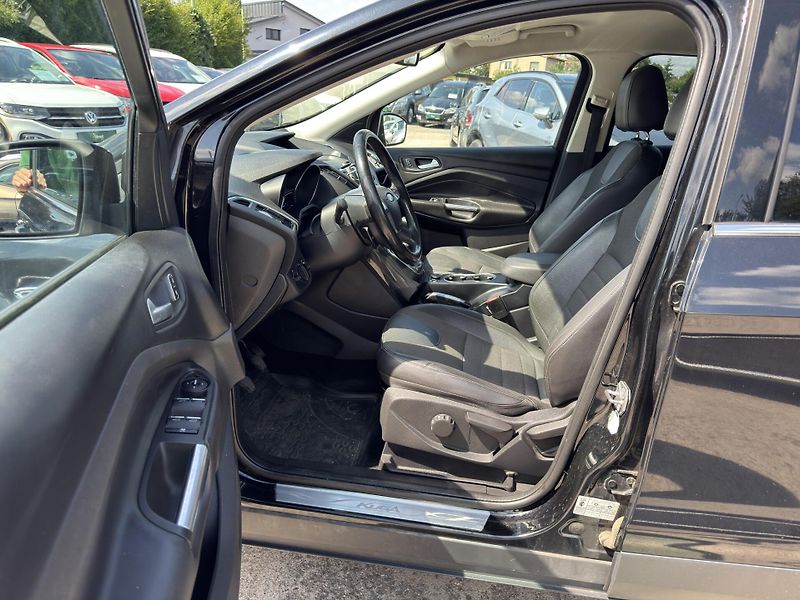 Ford Kuga - fotka 4 z 7