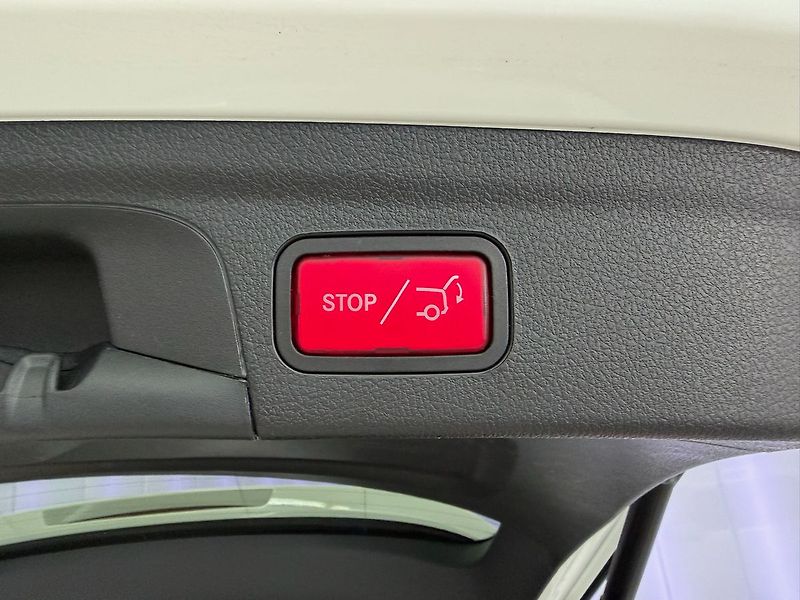 Mercedes-Benz GLE 350e 4M PREMIUM, MASÁŽE, 360° - fotka 27 z 28