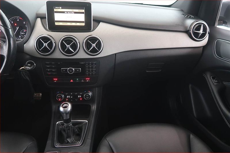 Mercedes-Benz Třídy B (2012) B 180 CDI, Navi, Xenony - fotka 8 z 18