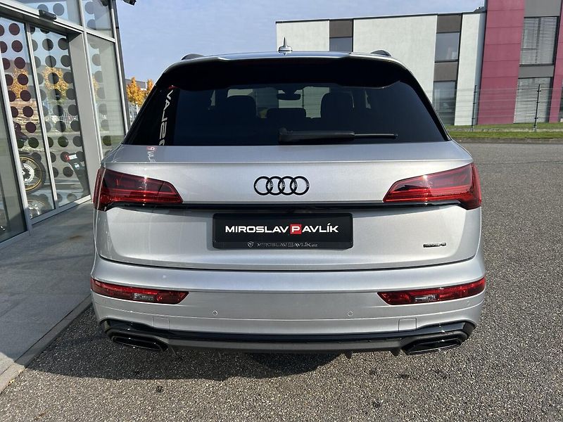 Audi Q5 S line 40 TDI quattro ZÁRUKA - fotka 6 z 40