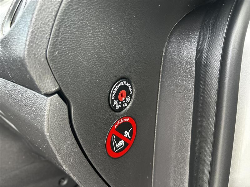 Ford Tourneo Courier 1,0 i 74 kW  Tempomat,Isofix - fotka 33 z 50