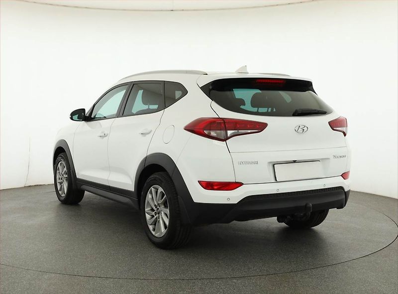 Hyundai Tucson (2016) 1.7 CRDi, Serv.kniha, Navi - fotka 4 z 19
