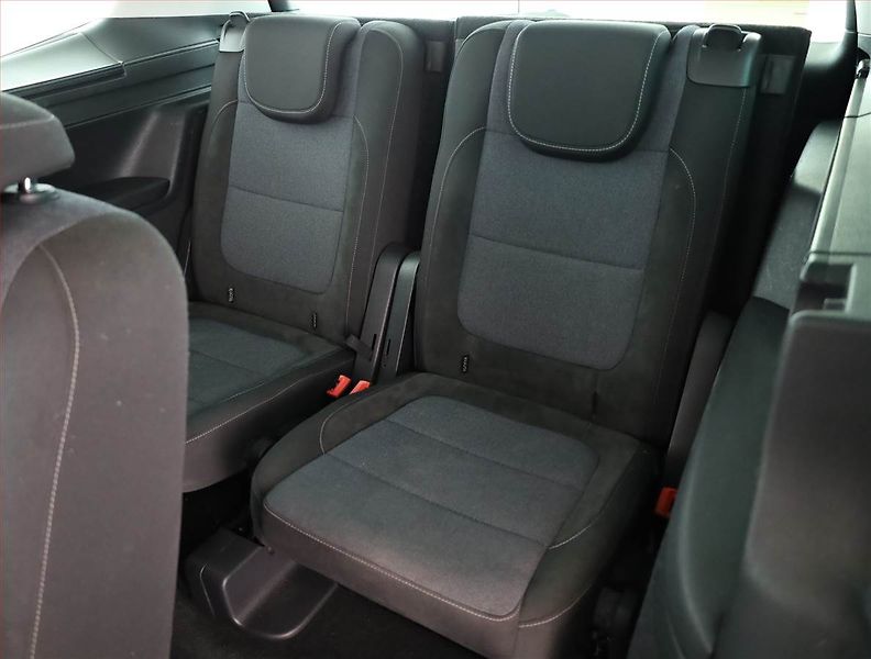 Volkswagen Sharan (2012) 2.0 TDI, 7 míst, Navi, Xenony - fotka 17 z 22