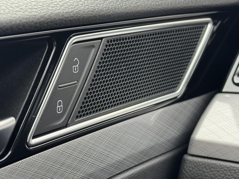 Volkswagen Passat (2020) 2.0TDi 140kW DSG Business, RZV - fotka 22 z 41
