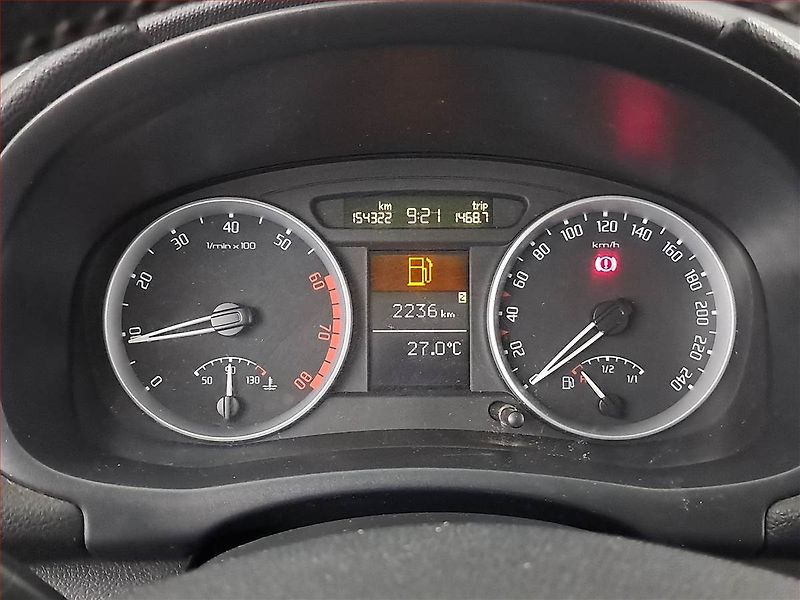 Škoda Fabia (2009) 1.2 12V, nová STK, Tažné - fotka 11 z 13