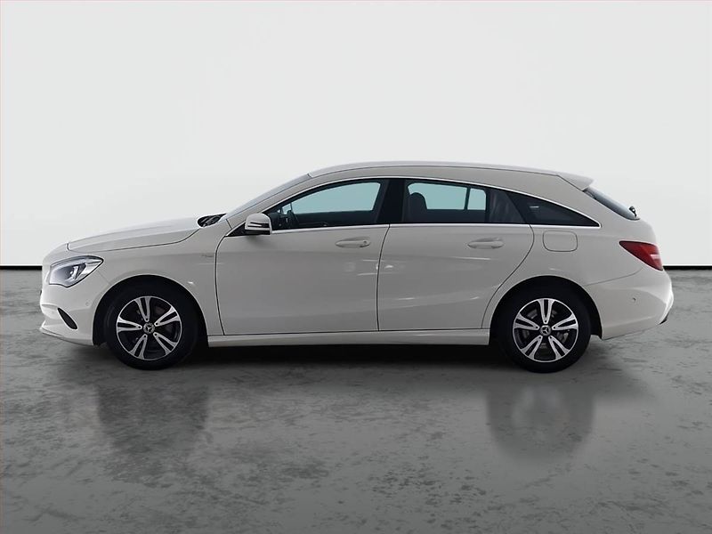 Mercedes-Benz CLA (2017) 180, ČR,1.maj, Bi-Xenony - fotka 3 z 18