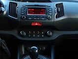 Kia Sportage (2011) 1.6 GDI, Tempomat - náhled 12