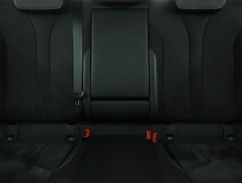 Škoda Enyaq (2022) Sportline 60 (62 kWh), SoH 94% - fotka 10 z 19
