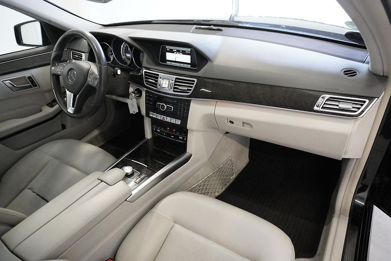 Mercedes-Benz Třídy E 350CDi automat - fotka 21 z 34