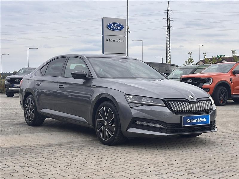 Škoda Superb 1,4 160kW iV Sportline DSG - fotka 7 z 32