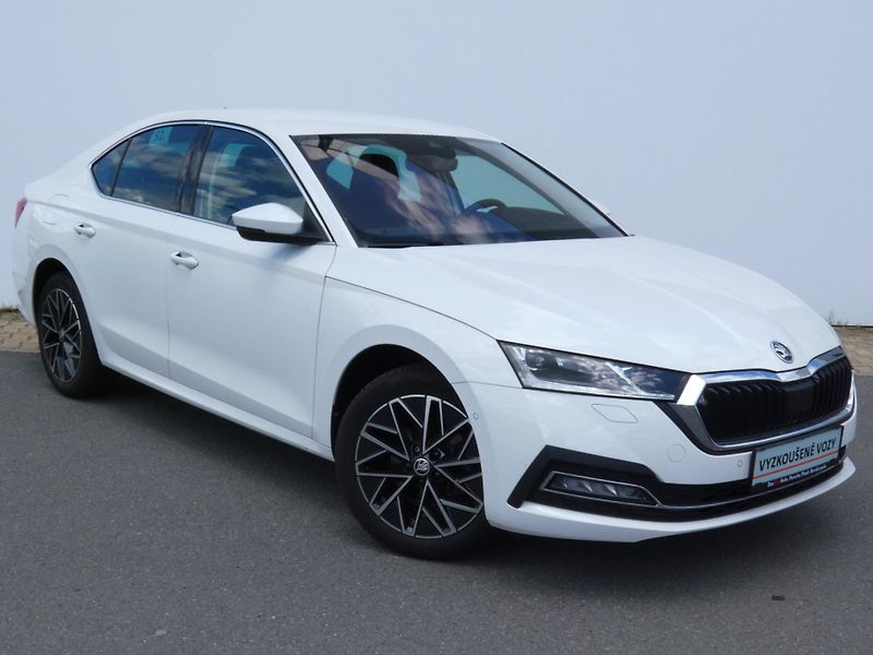 Škoda Octavia (2023) Style Plus 1,5 TSI 110KW - fotka 8 z 30