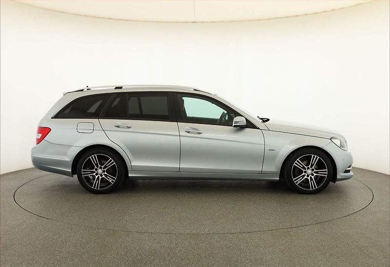 Mercedes-Benz Třídy C (2013) C 220 CDI, 4X4, Automat, Kůže - fotka 6 z 17