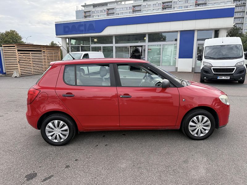 Škoda Fabia 1.2 44kw - fotka 8 z 25