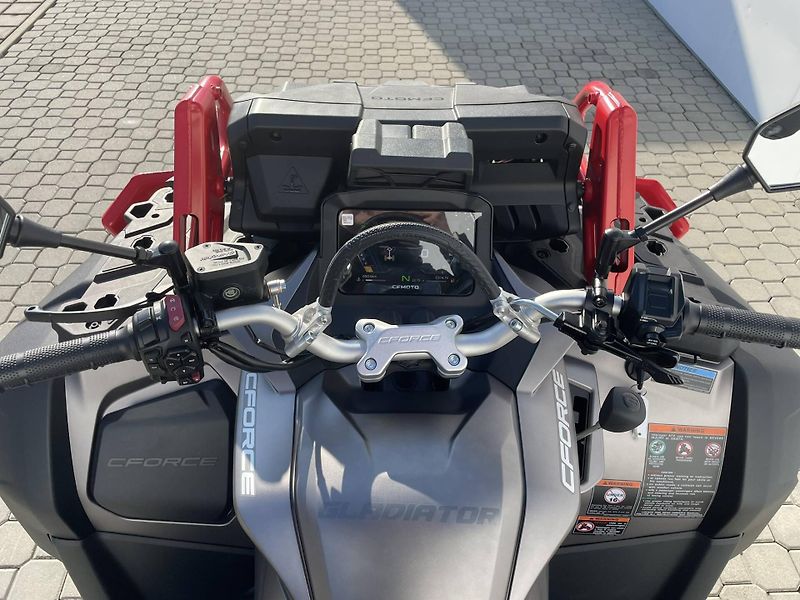 CFMOTO (2026) Gladiator X1000 G3 MUD EPS T3B - fotka 10 z 13