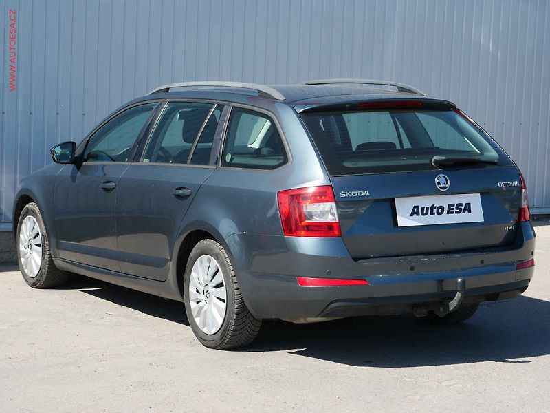 Škoda Octavia (2015) 1.6 TDi 4x4, ČR, Ambition, TZ - fotka 6 z 16