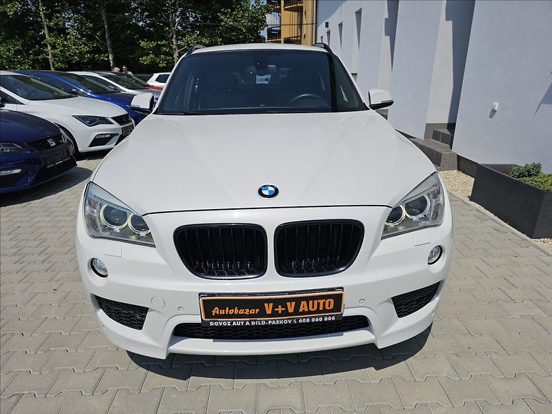 BMW X1 2,0 XDRIVE 28i AUTOMAT TOP - fotka 2 z 46