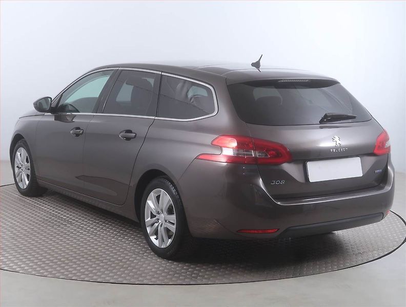Peugeot 308 (2014) Style 1.6 BlueHDi, Serv.kniha - fotka 4 z 14